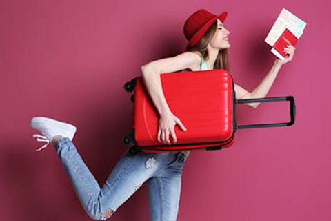 SHUTTLE - CAIRNS AIRPORT TO PORT DOUGLAS (or Reverse) - Kingaroy Accommodation 0