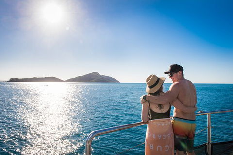 Day Sail The Whitsunday Islands On Atlantic Clipper From Airlie Beach - Kingaroy Accommodation 5