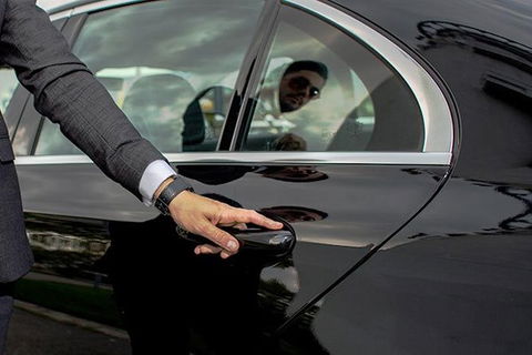 Adelaide Airport (ADL) To City Center To Airport - Private Transfer - Kingaroy Accommodation 2