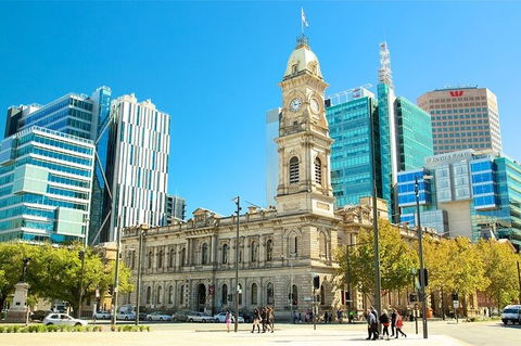 Adelaide Airport Transfers : Airport ADL To Adelaide City In Luxury Van - Kingaroy Accommodation 7