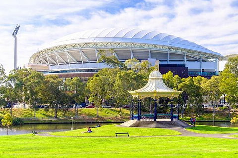 Adelaide Airport Transfers : Airport ADL To Adelaide City In Luxury Van - Kingaroy Accommodation 8