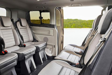Arrival Private Transfer Melbourne Airport MEL To Melbourne City By Luxury Van - Kingaroy Accommodation 5
