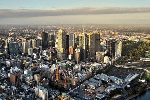 Departure Private Transfer Melbourne City To Melbourne Airport MEL By Sedan Car - Kingaroy Accommodation 3