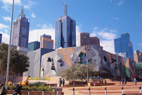 Arrival Private Transfers: Melbourne Airport MEL To Melbourne In Business Car - Kingaroy Accommodation 1