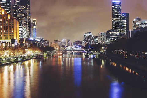Melbourne Airport Transfers: Melbourne To Melbourne Airport MEL In Luxury Car - Kingaroy Accommodation 7