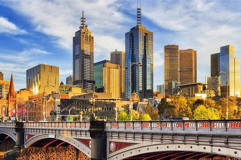 Melbourne Airport Transfers: Melbourne To Melbourne Airport MEL In Luxury Car - Kingaroy Accommodation 2