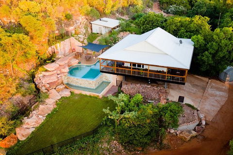 Cygnet Bay Explorer - Kingaroy Accommodation 1