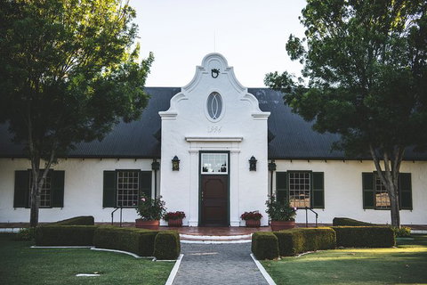Voyager Estate: The Origins Tasting With Cheeseboard - Kingaroy Accommodation 2