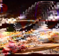 Full-Day Gourmet Wine Tour with Pick Up and Lunch - Kingaroy Accommodation