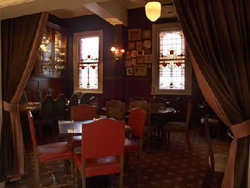 Benjamin On Franklin - Kingaroy Accommodation 3