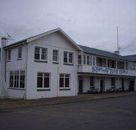 Spring Bay Hotel - Kingaroy Accommodation