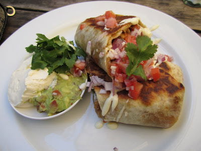A Friend In Hand - Kingaroy Accommodation 1