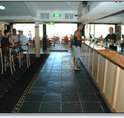 Bateau Bay Hotel