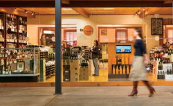 The Edinburgh Hotel And Cellars - Kingaroy Accommodation 1