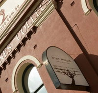 Wine House - Kingaroy Accommodation