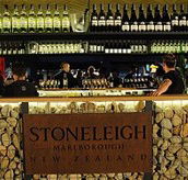 Stoneleigh Lounge - Kingaroy Accommodation