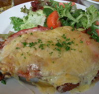 Raglan Tavern - Kingaroy Accommodation