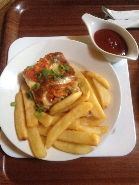 The Caves Country Pub - Kingaroy Accommodation 0
