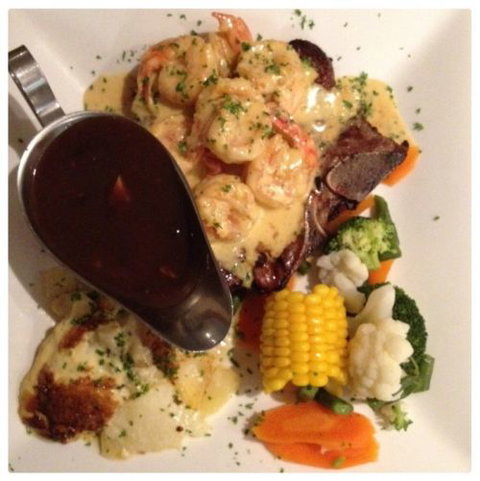 Burleigh Waters Tavern - Kingaroy Accommodation 2