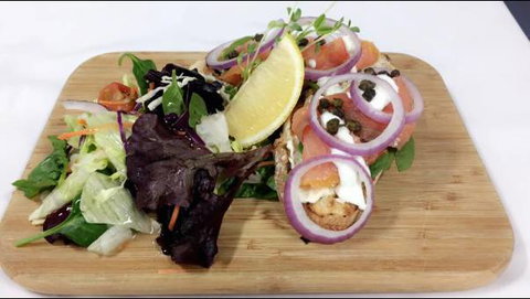 Woods And Irons Restaurant @ The Moranbah Golf Club - Kingaroy Accommodation 3