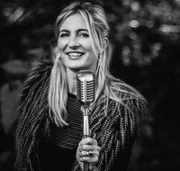 Fireside Jazz Dinner with Ellas Holiday