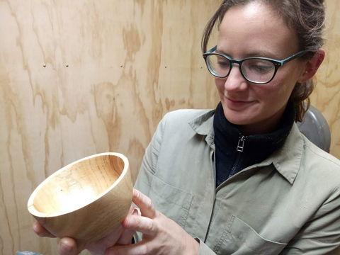 Make A Bowl Woodturning - Kingaroy Accommodation 1