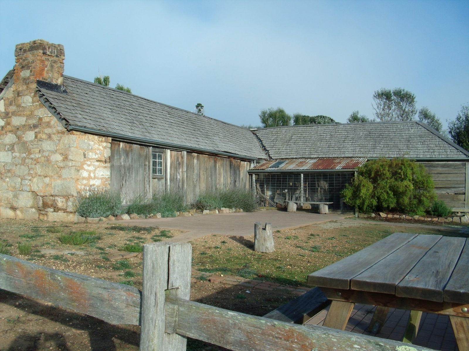 Tombong NSW Kingaroy Accommodation