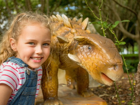 Mega Creatures At Hunter Valley Gardens - Postponed - Kingaroy Accommodation 2