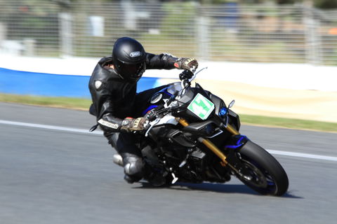 QR Moto Ride Days At Queensland Raceways! - Kingaroy Accommodation 2