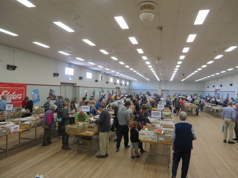 Rotary Club Of Wagga Wagga - Book Fair - Kingaroy Accommodation 1