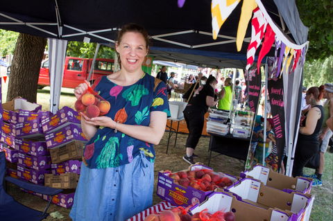 Swan Hill Farmers Market - Kingaroy Accommodation 1