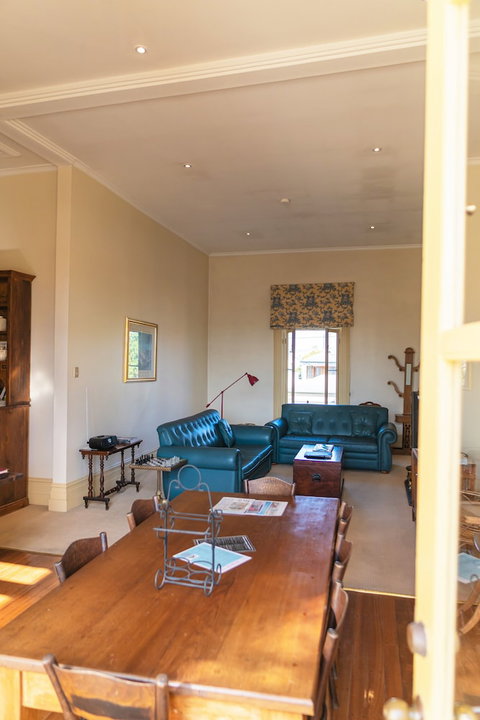 Fire Station Inn - Kingaroy Accommodation 1