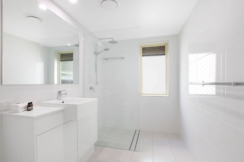 Lennox Beach Resort - Kingaroy Accommodation 6