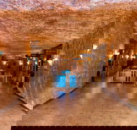 Desert Cave Hotel - Kingaroy Accommodation