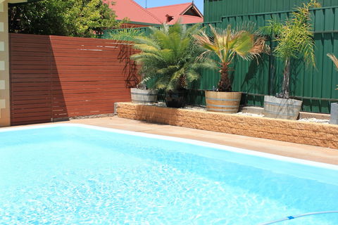 Lodge Outback Motel - Kingaroy Accommodation 3