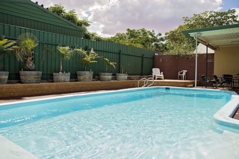 Lodge Outback Motel - Kingaroy Accommodation 2