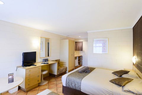 Hospitality Port Hedland - Kingaroy Accommodation 7