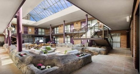 Garden Lodge Sydney - Kingaroy Accommodation 0