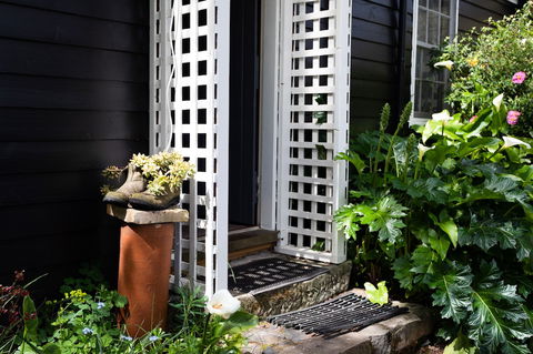 Alice's Cottages - Kingaroy Accommodation 5