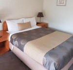 Econo Lodge Hacienda Motel Geelong - Kingaroy Accommodation