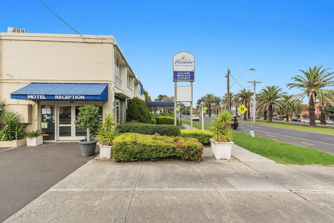 Alexander Motor Inn & Apartments - Kingaroy Accommodation 2