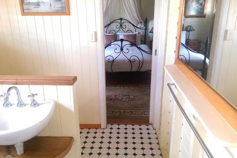 Classique Bed & Breakfast - Kingaroy Accommodation 5