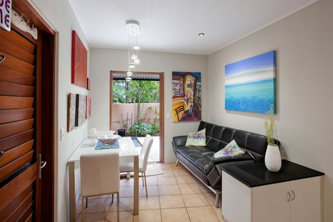 L'Auberge Noosa - Kingaroy Accommodation 4