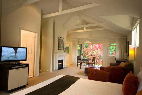 Falls Mountain Retreat - Kingaroy Accommodation 4
