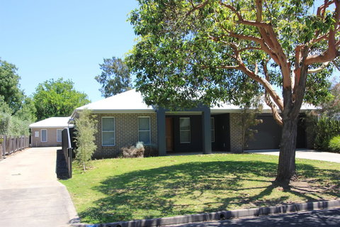 Best Western Aspen & Apartments - Kingaroy Accommodation 4