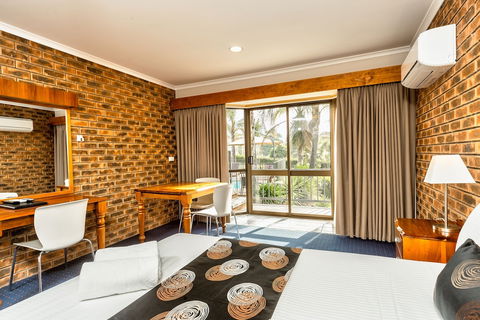 Hume Country Motor Inn - Kingaroy Accommodation 6