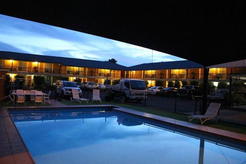 Golden West Motor Inn - Kingaroy Accommodation 4