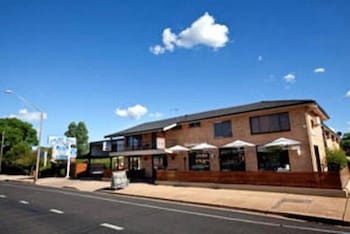 Golden West Motor Inn - Kingaroy Accommodation 1