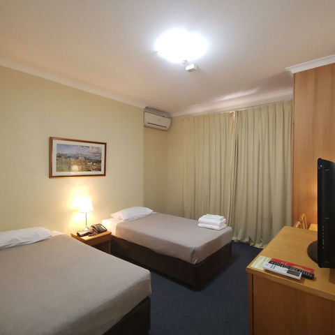Criterion Hotel Perth - Kingaroy Accommodation 4