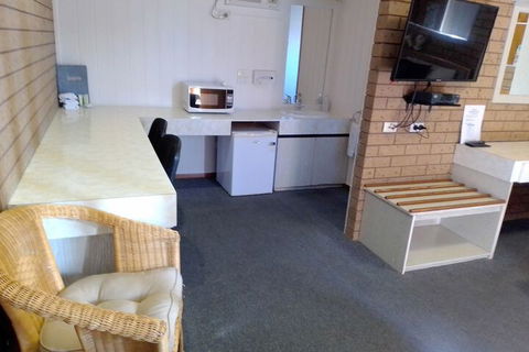 Country Home Motor Inn - Kingaroy Accommodation 3